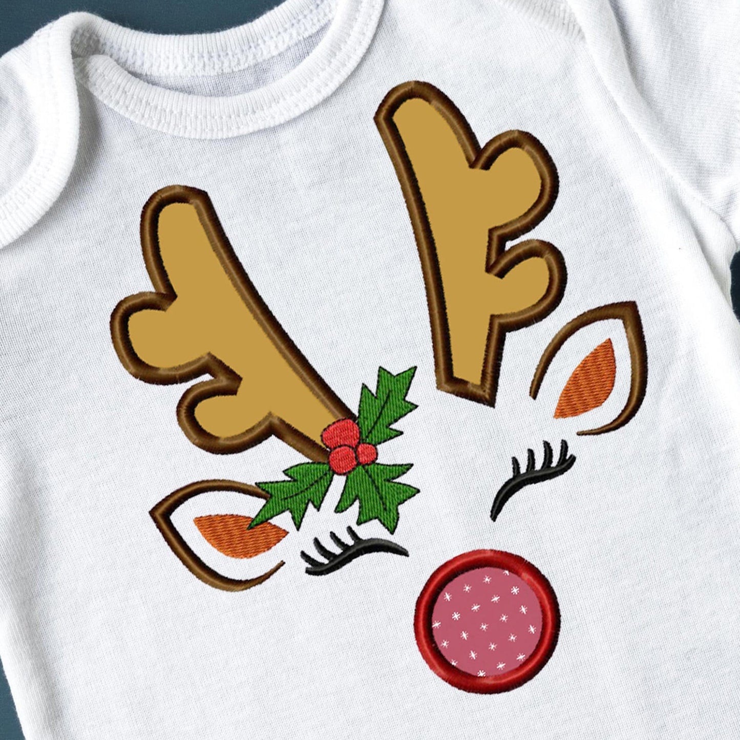Reindeer - Applique design