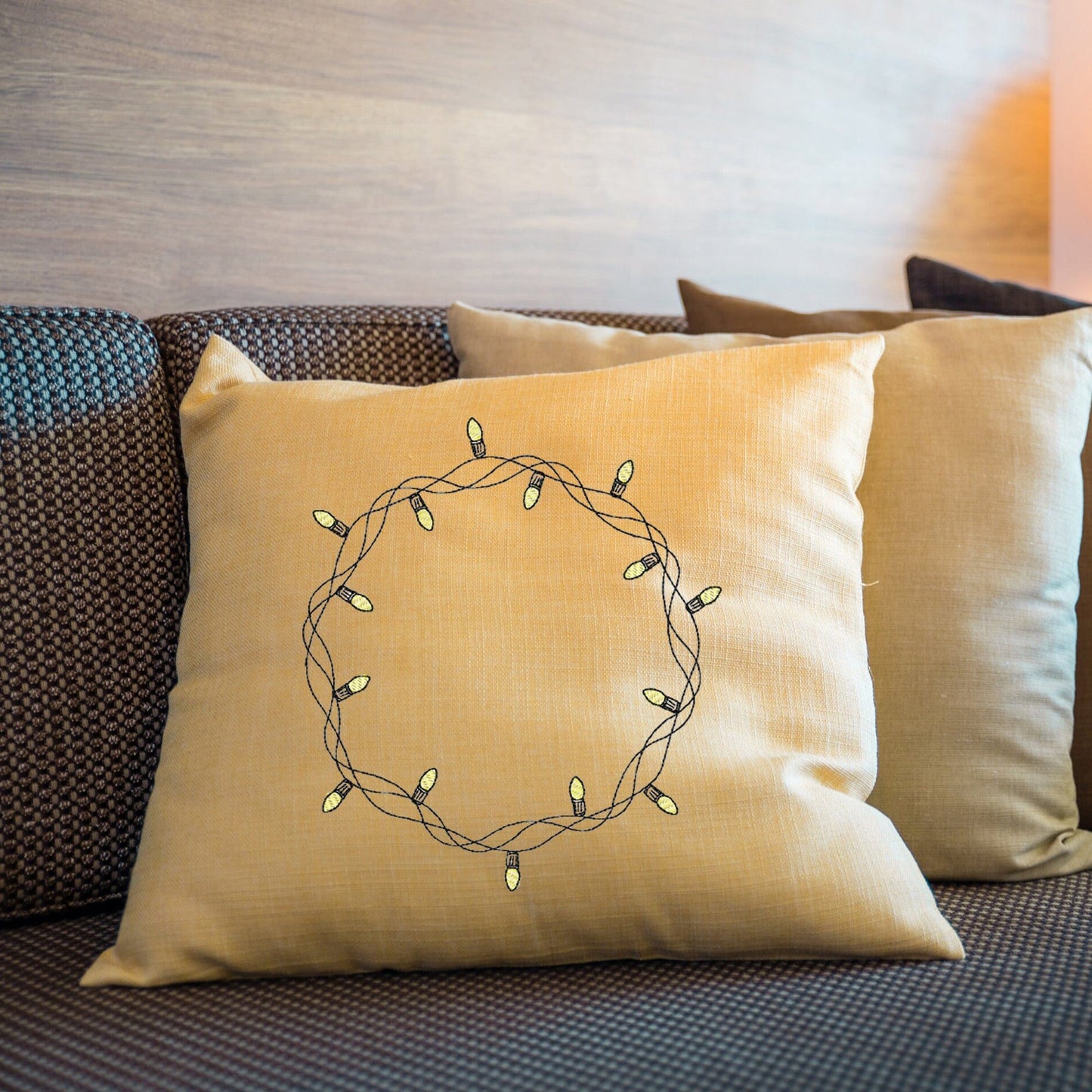 Wreath - Embroidery design